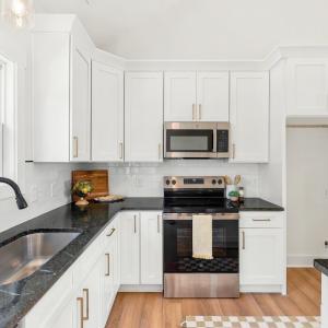 Photo #17 of 1805 Hickory Cove Ln, Moneta, VA 0.9 acres