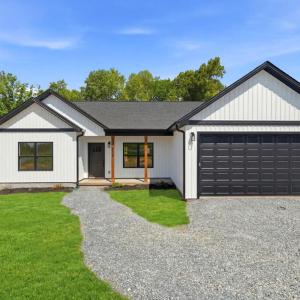Photo #2 of 1805 Hickory Cove Ln, Moneta, VA 0.9 acres