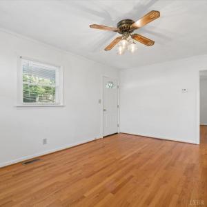 Photo #9 of 8868 Rockford School Rd, Gretna, VA 0.8 acres