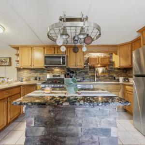 Photo #21 of 809 Plantation Road, Amherst, VA 45.6 acres