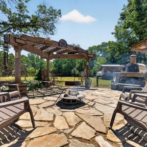 Photo #2 of 3088 Oxford Furnace Road, Lynchburg, VA 3.9 acres