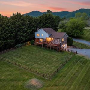 Photo #2 of 115 Meadowridge Drive, Lynchburg, VA 2.5 acres