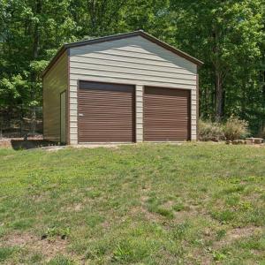 Detached garage