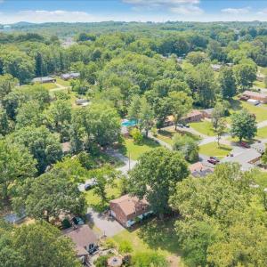 Photo #42 of 405 Oakland Circle, Lynchburg, VA 0.5 acres