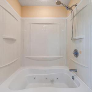 Photo #23 of 405 Oakland Circle, Lynchburg, VA 0.5 acres