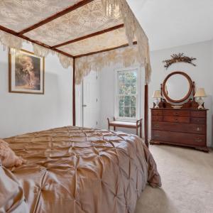 Photo #28 of 24 Queen Regent Court, Blue Ridge, VA 0.5 acres