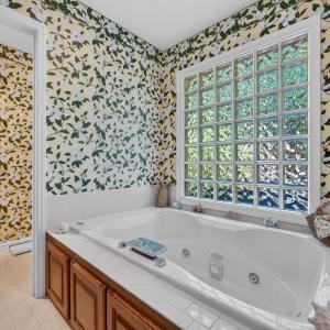 Photo #25 of 24 Queen Regent Court, Blue Ridge, VA 0.5 acres