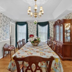 Photo #4 of 24 Queen Regent Court, Blue Ridge, VA 0.5 acres