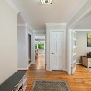 Photo #4 of 3521 Willow Lawn Drive, Lynchburg, VA 0.9 acres