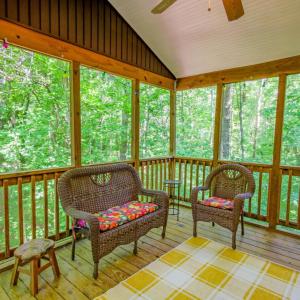 Amazing Screened-in Porch