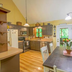 Photo #6 of 369 Juniper Drive, Lynchburg, VA 0.6 acres