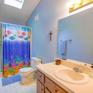 2nd Floor Full Bath