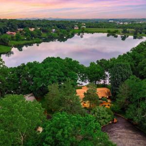 Photo #2 of 305 Lake Ridge Drive, Forest, VA 1.1 acres