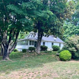 Photo #4 of 97 Breeze Hill Lane, Lynchburg, VA 6.8 acres