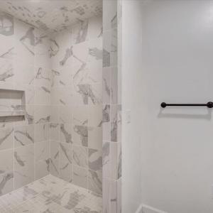 Roll-in shower in the in-law apartment