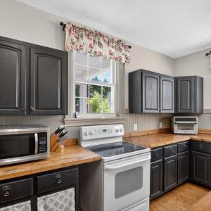Photo #28 of 1109 Park St, Bedford, VA 0.8 acres