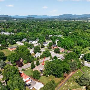 Photo #59 of 1109 Park St, Bedford, VA 0.8 acres