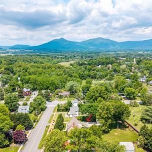 Photo #64 of 1109 Park St, Bedford, VA 0.8 acres