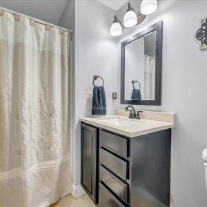 Full bath in Terrace Level!