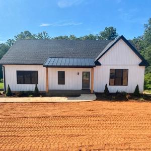Photo #1 of 464 Bellview Road, Appomattox, VA 4.2 acres