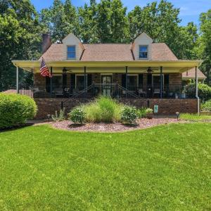Photo #1 of 237 Dianne Drive, Lynchburg, VA 0.8 acres