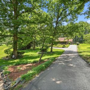 Photo #43 of 237 Dianne Drive, Lynchburg, VA 0.8 acres