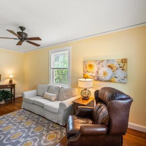 Photo #21 of 1020 Rivermont Terrace, Lynchburg, VA 0.2 acres