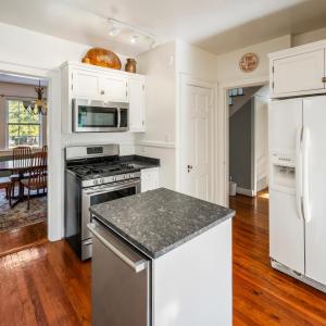 Photo #17 of 1020 Rivermont Terrace, Lynchburg, VA 0.2 acres