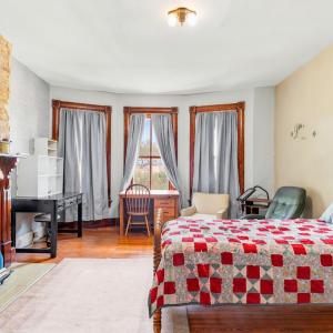 Photo #38 of 714 Longwood Avenue, Bedford, VA 0.5 acres