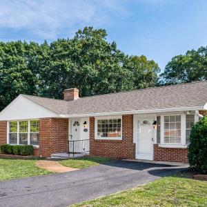 Photo #2 of 140 Moorman Drive, Madison Heights, VA 0.4 acres