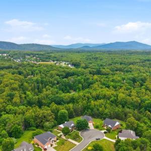 Photo #76 of 1476 Glenbrooke Drive, Lynchburg, VA 0.5 acres