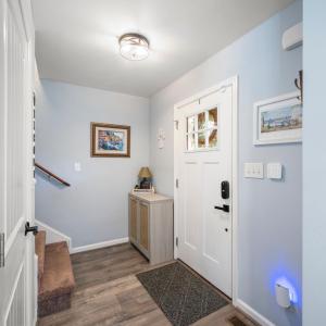 Photo #3 of 105 Brenleigh Court, Lynchburg, VA 0.2 acres