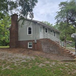 Photo #15 of 1409 High Street, Farmville, VA 0.4 acres