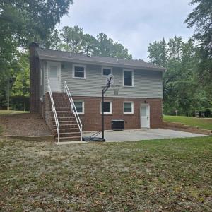 Photo #2 of 1409 High Street, Farmville, VA 0.4 acres