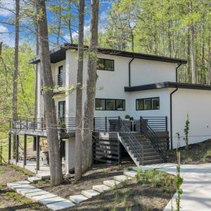 Photo #7 of 16358 Moneta Road, Moneta, VA 1.6 acres