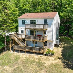 Photo #40 of 585 Cresthill Road, Lynchburg, VA 6.1 acres