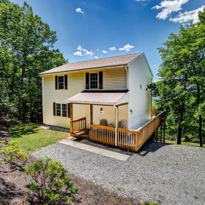 Photo #2 of 585 Cresthill Road, Lynchburg, VA 6.1 acres