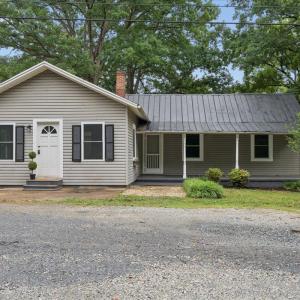 Photo #1 of 10049 Oakville Road, Gladstone, VA 1.3 acres