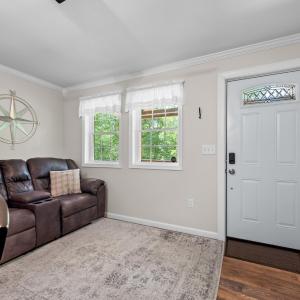 Photo #11 of 11767 James River Road, Shipman, VA 1.3 acres