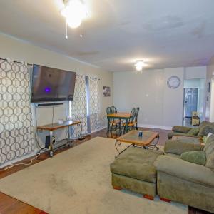 Photo #3 of 1830 Memorial Avenue, Lynchburg, VA 0.2 acres