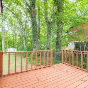 Photo #37 of 1216 Cedar Hill Drive, Lynchburg, VA 0.5 acres