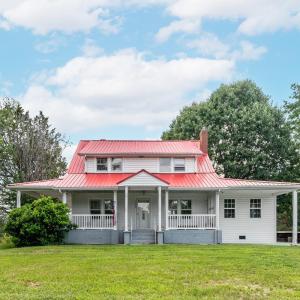 Photo #1 of 1560 Quarles Road, Thaxton, VA 3.2 acres