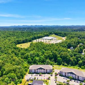 Photo #45 of 1300 Stoney Ridge Boulevard, Forest, VA