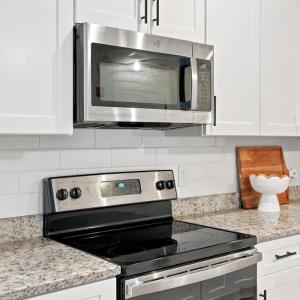 Photo #9 of 1300 Stoney Ridge Boulevard, Forest, VA