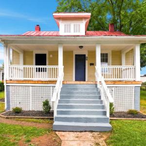 Photo #1 of 313 Euclid Avenue, Lynchburg, VA 0.2 acres