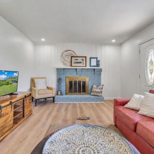Photo #3 of 634 Hayes Drive, Lynchburg, VA 0.4 acres