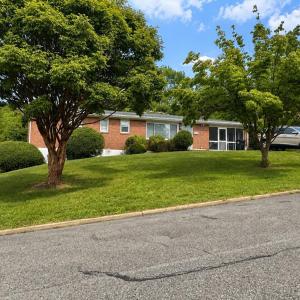 Photo #35 of 634 Hayes Drive, Lynchburg, VA 0.4 acres