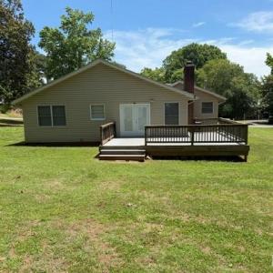 Photo #3 of 212 Virginia Avenue, Farmville, VA 0.7 acres