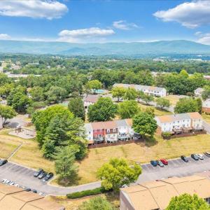 Photo #11 of 4624 Dyer Court, Roanoke, VA 0.1 acres