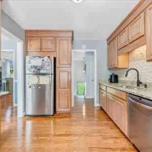 Photo #14 of 539 Missimer Lane, Vinton, VA 0.2 acres